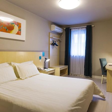 Jingjiang Inn Shanghai Hutai Road Luaran gambar